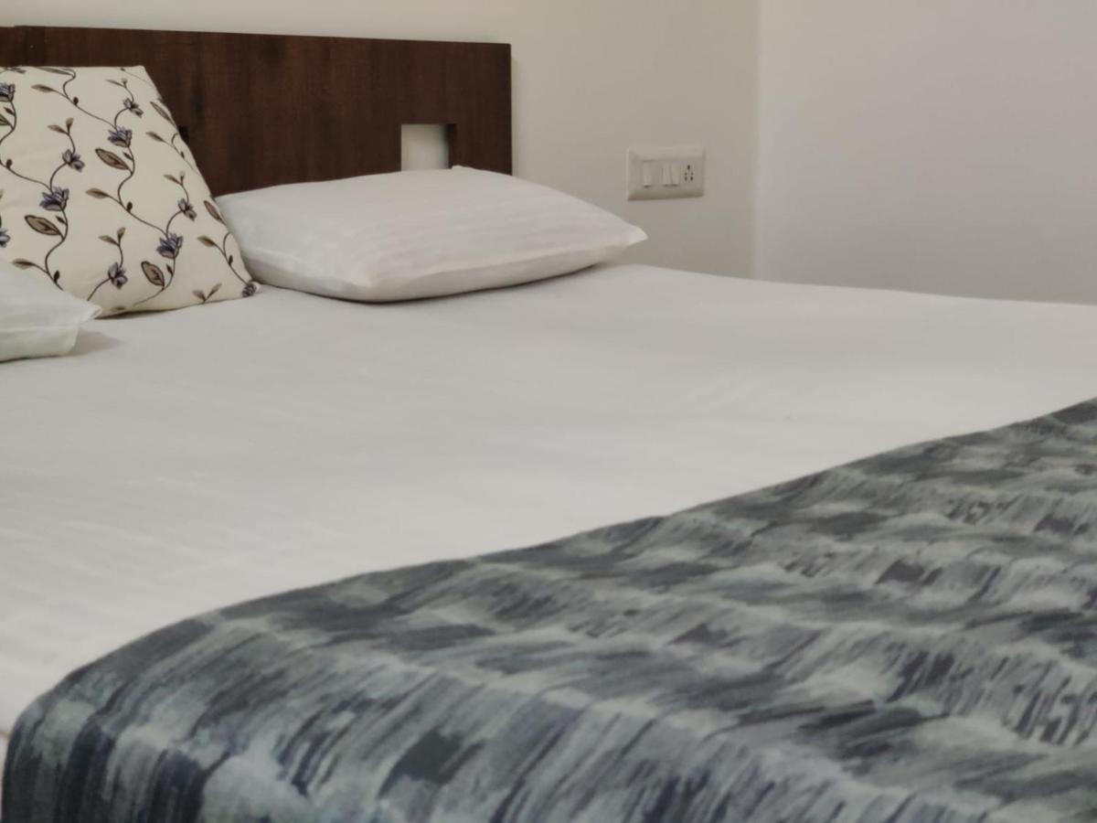 אחמדאבאד Srinekatan Heritage Villa Homestay מראה חיצוני תמונה